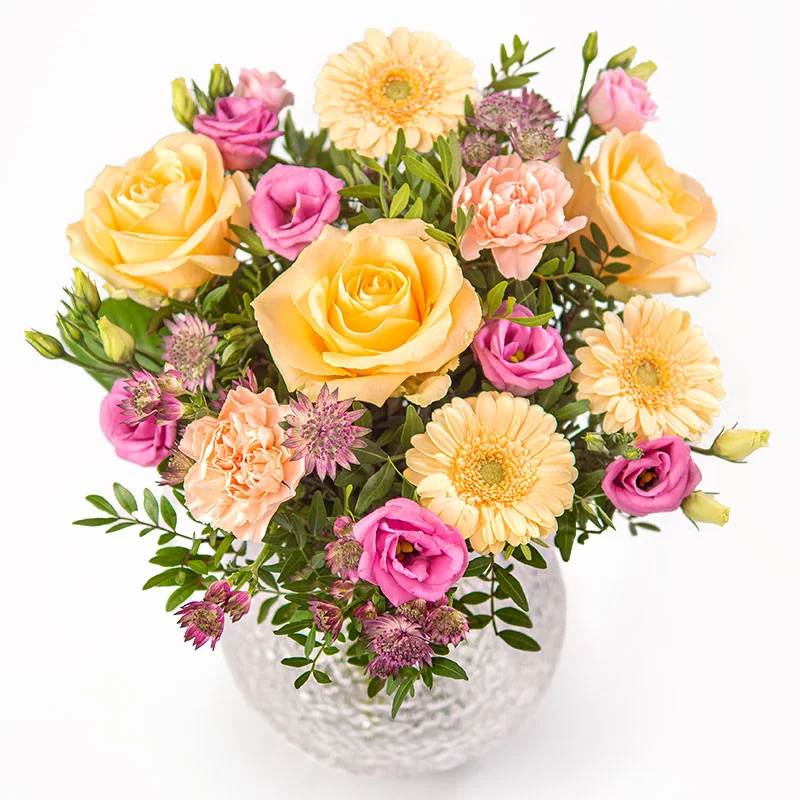 Bouquet pasquale con fiori di primavera